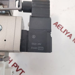 Smc av2000-02-5dz solenoid valve with aw20-vhs20-av-x1s2104a 