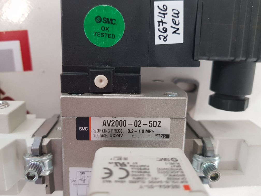 Smc av2000-02-5dz solenoid valve with aw20-vhs20-av-x1s2104a 