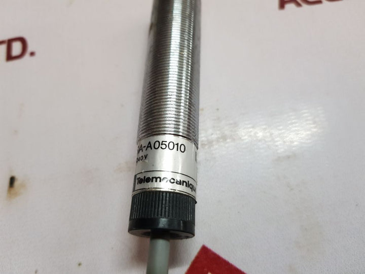 Telemecanique Xsa-a05010 Speed Limiter Timer Module 240V
