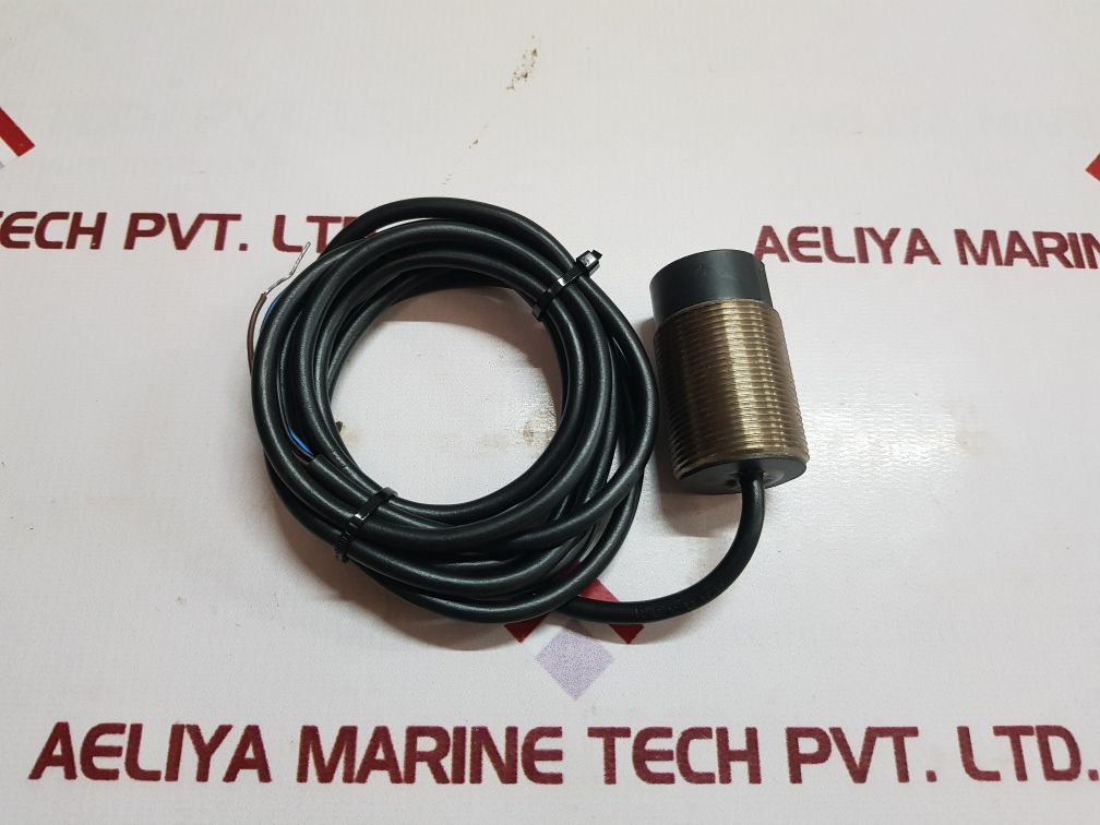Telemecanique Xs2 30Blnal2 Proximity Switch