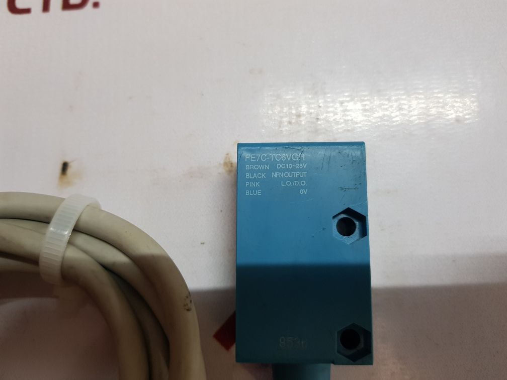 Honeywell fe7c-tc6vgr photoelectric sensor used