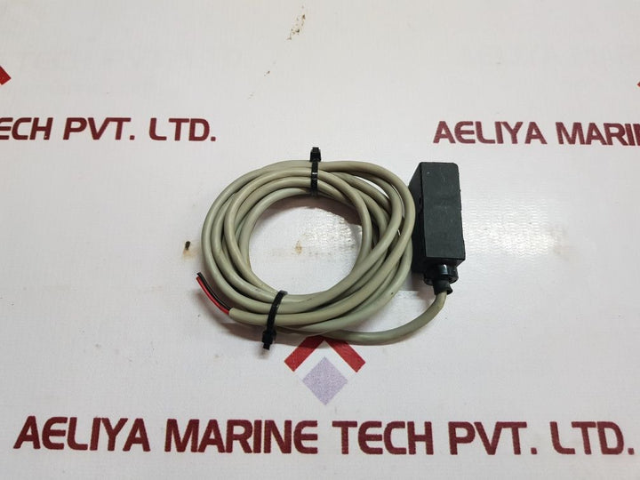 Omron E3S-ds10E41 Photoelectric Switch