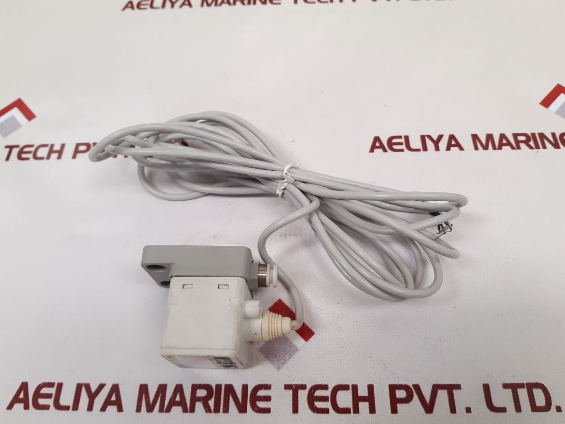 Smc Ise40-c6-62L Digital Pressure Switch