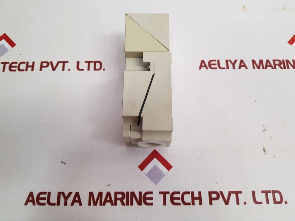 Telemecanique Xs7-c40Dp210 Inductive Proximity Switch