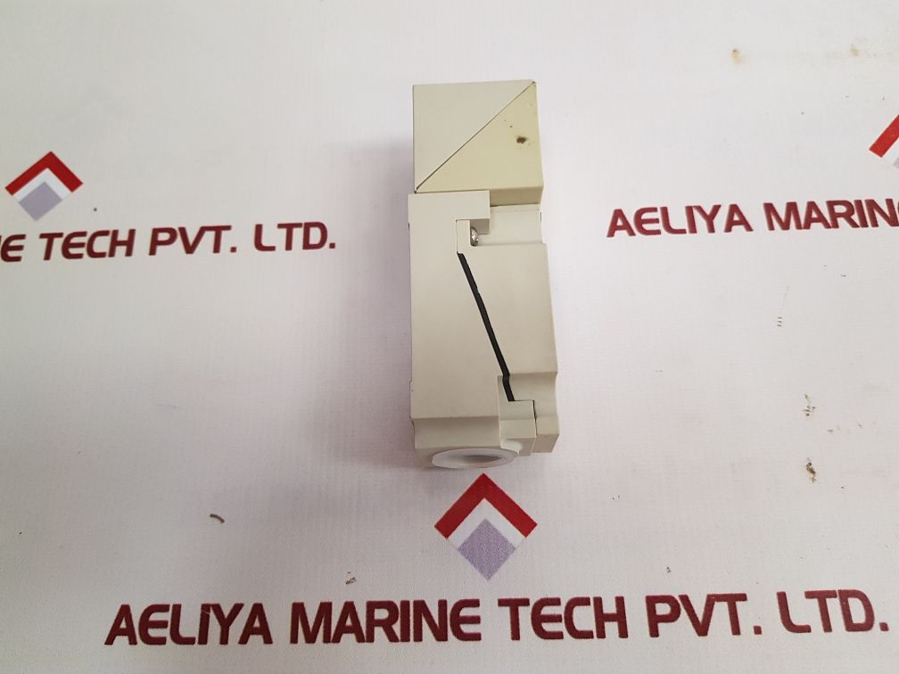 Telemecanique Xs7-c40Dp210 Inductive Proximity Switch