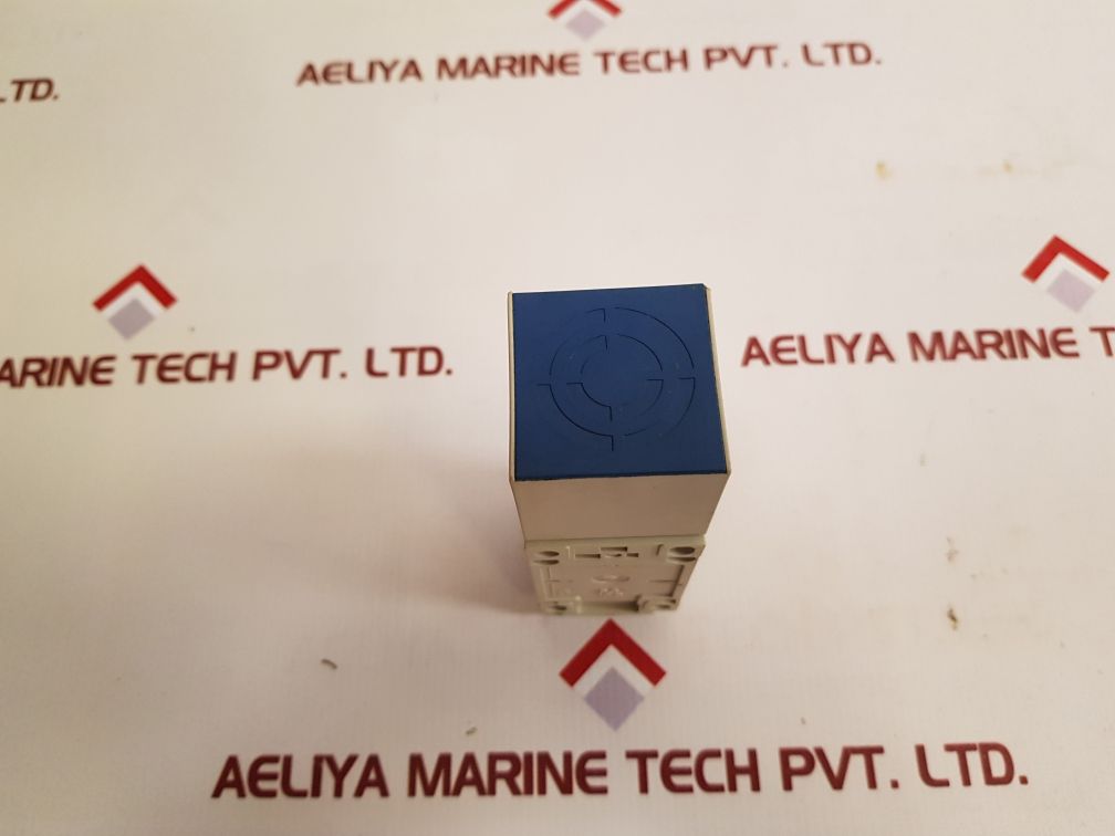 Telemecanique Xs7-c40Dp210 Inductive Proximity Switch