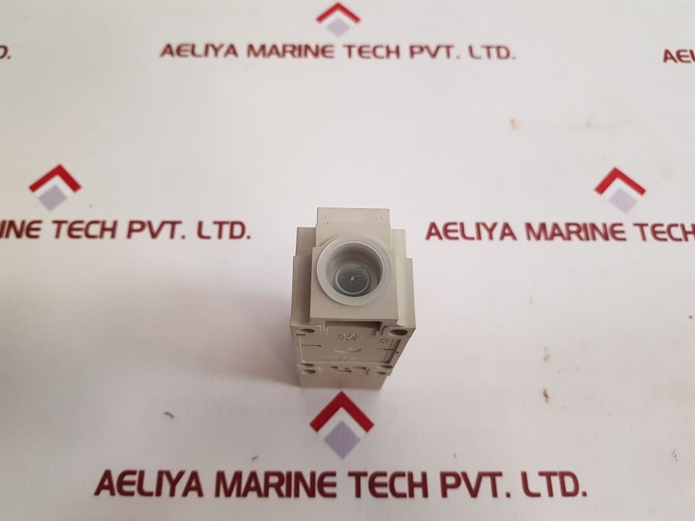 Telemecanique Xs7-c40Dp210 Inductive Proximity Switch