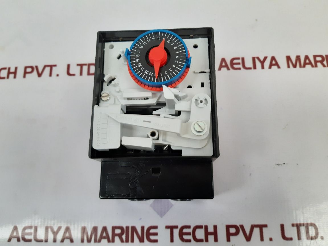 Legrand 499 21 Analogue Time Switch
