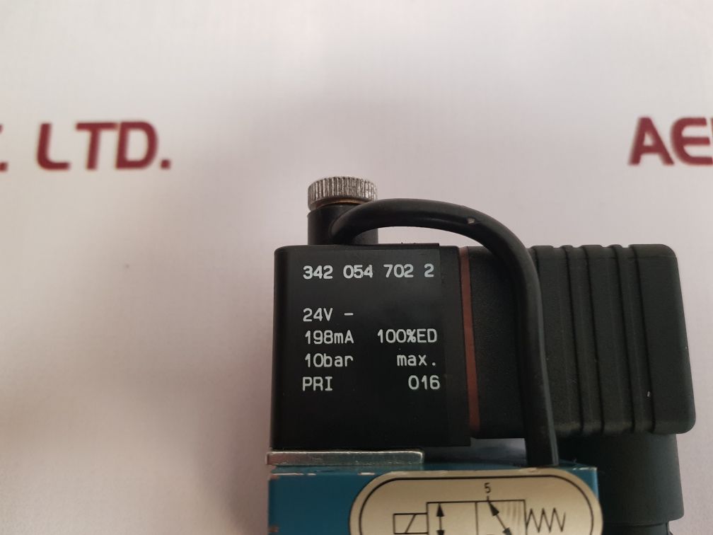 Rexroth 3722270220 Pneumatic Directional Control Aventics Valve Fd: 05W32
