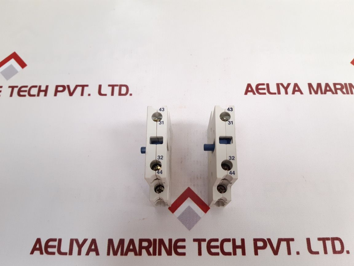 Set Of 2X L&T Mnx-a4 Auxiliary Contact Block