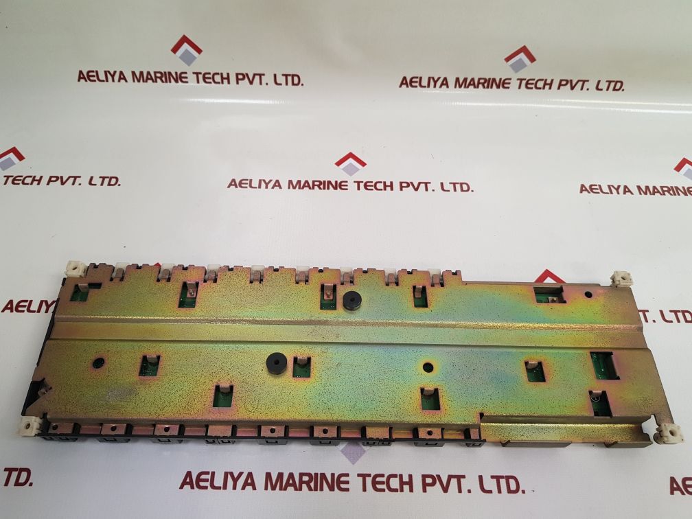 Omron Cs1W-bc083 Base Unit