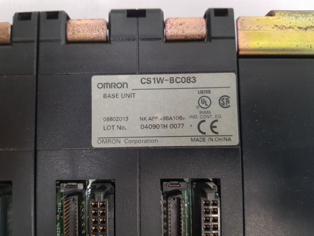 Omron Cs1W-bc083 Base Unit