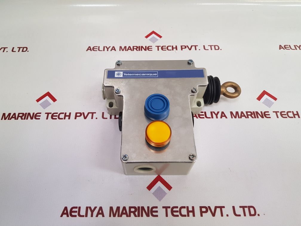 Telemecanique Xy2 Ce1A296 Emergency Stop Trip Wire Switch