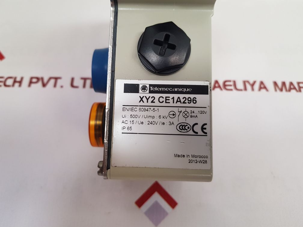 Telemecanique Xy2 Ce1A296 Emergency Stop Trip Wire Switch