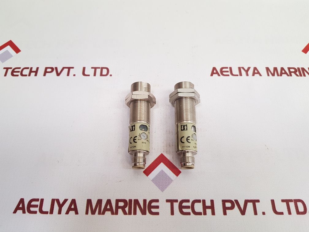 Omron E3F2-r4B4-m1-m Photoelectric Switch Used 