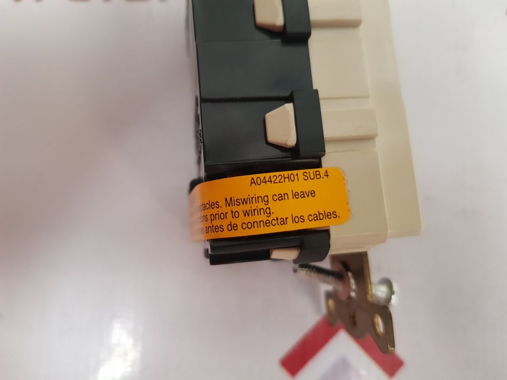 Hubbell Strip Gauge Gfci 20 Amp 