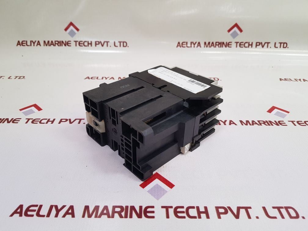 Allen-bradley 100-a30Nz*3 Contactor