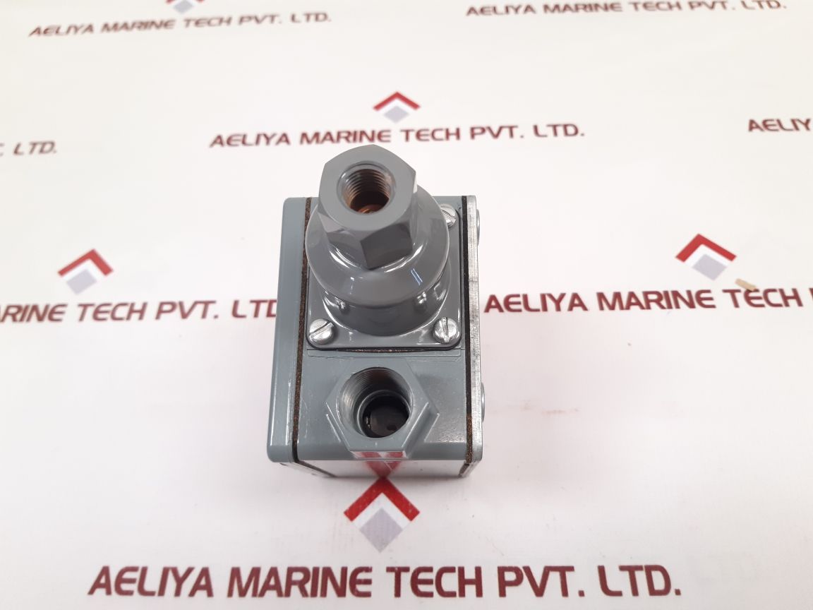 Allen-bradley 836T-t252J Bulletin 836T Pressure Control
