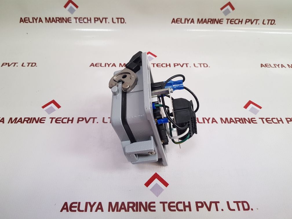 Mencom Gf-15R-32 Panel Interface Connector