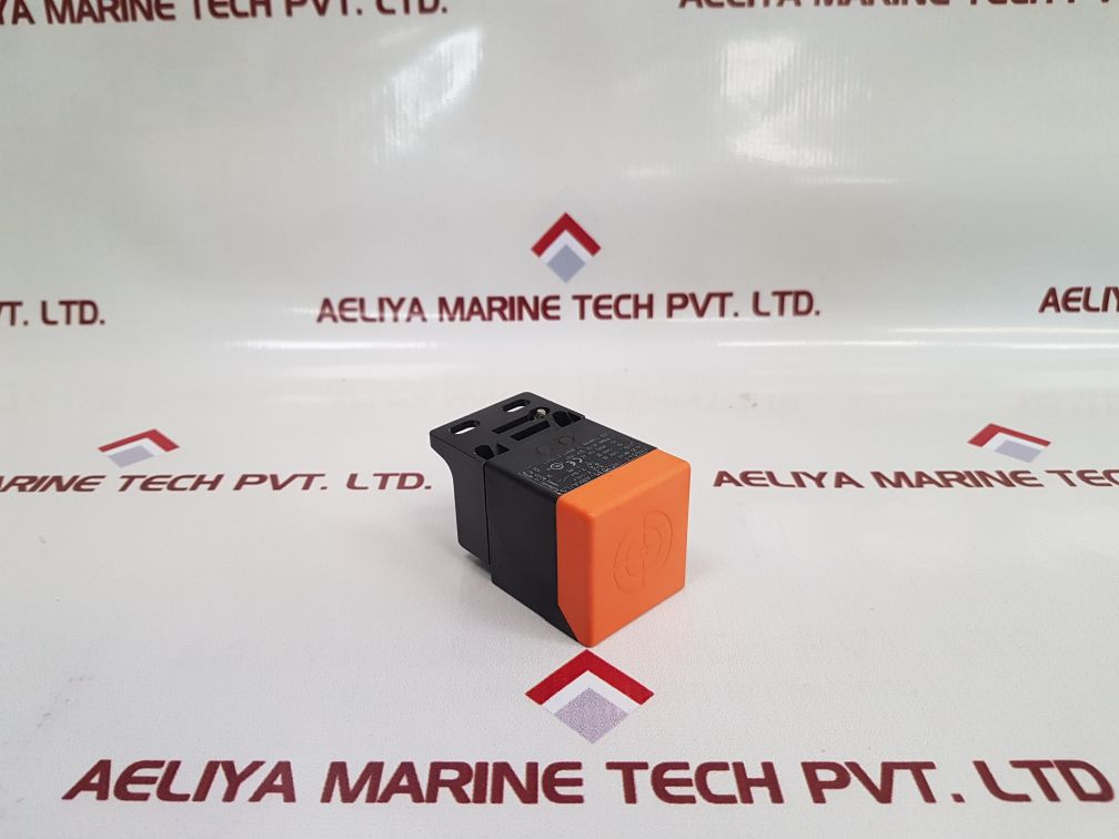 Ifm Im0041 Inductive Sensor Imc2035-arka/Ls-100Ak