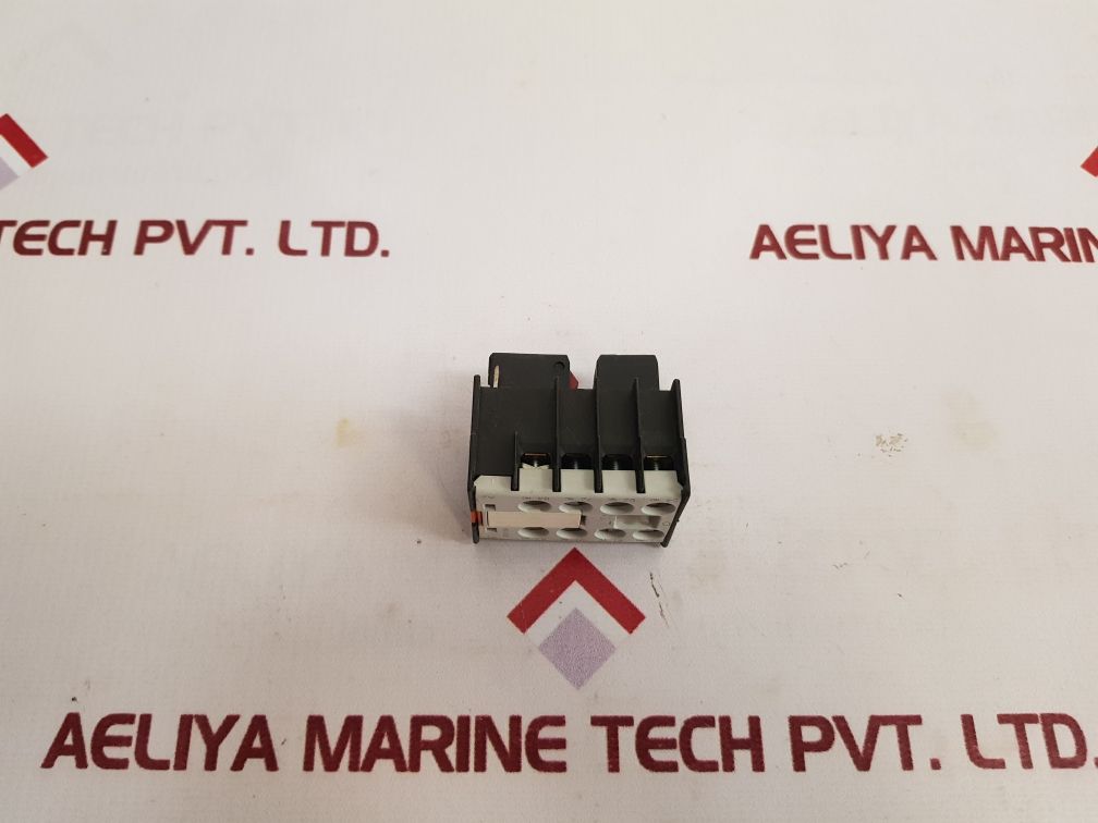 Siemens 3Tx4422-2A Auxiliary Switch Block