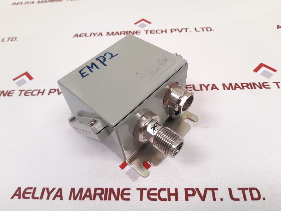 Danfoss Emp2 Pressure Transmitter 084G2106