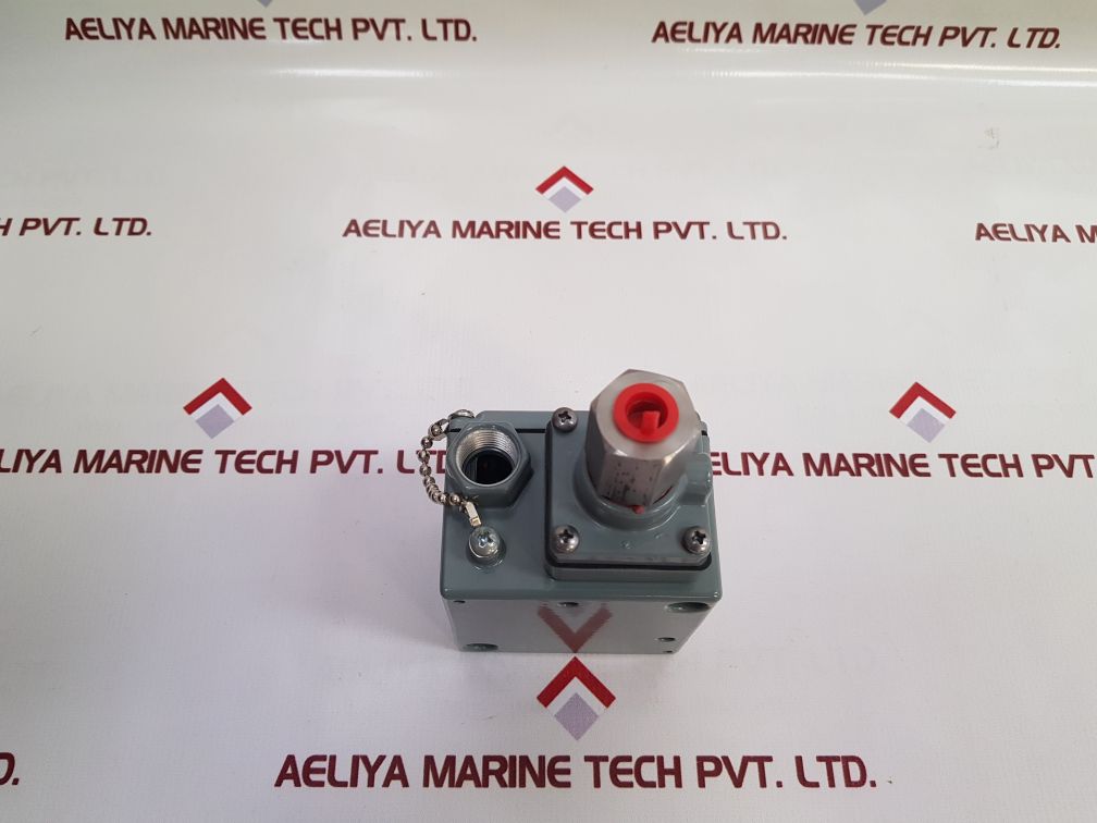 Square D Gcw-3 Industrial Pressure Switch