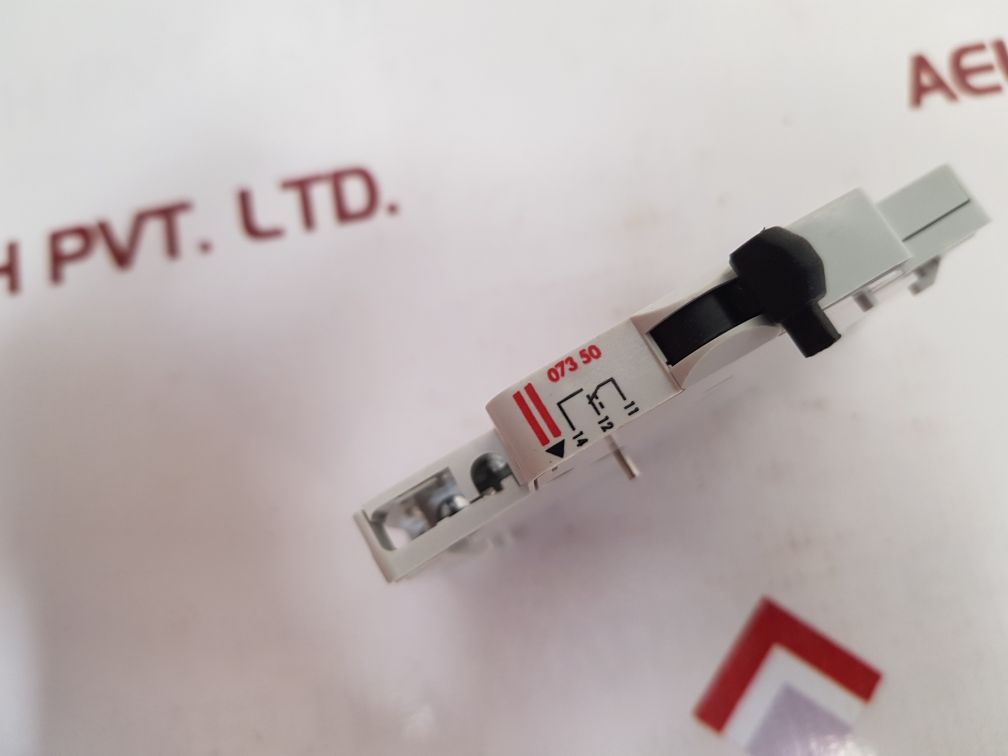 Legrand 073 50 Auxiliary Contact
