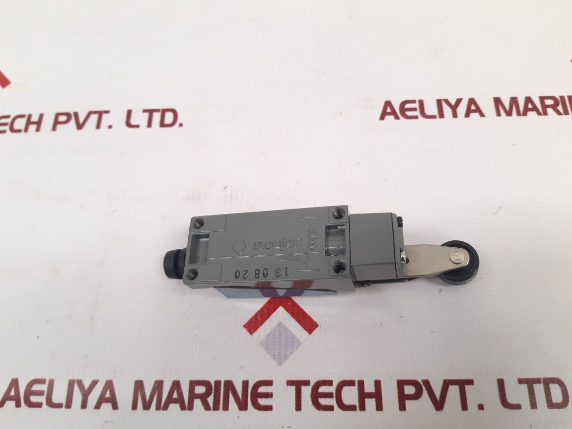 Moujen Me-8104 Limit Switch