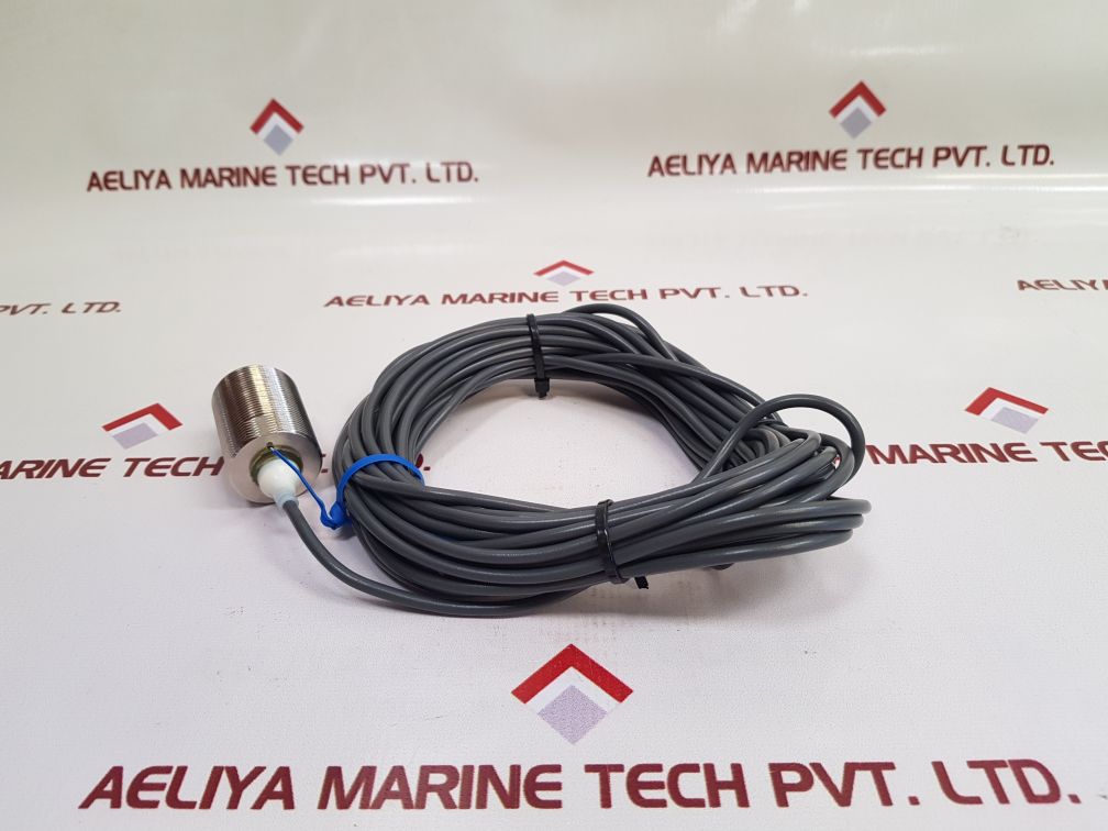 Omron E2A-m30Ks15-wp-b1 Photoelectric Switch