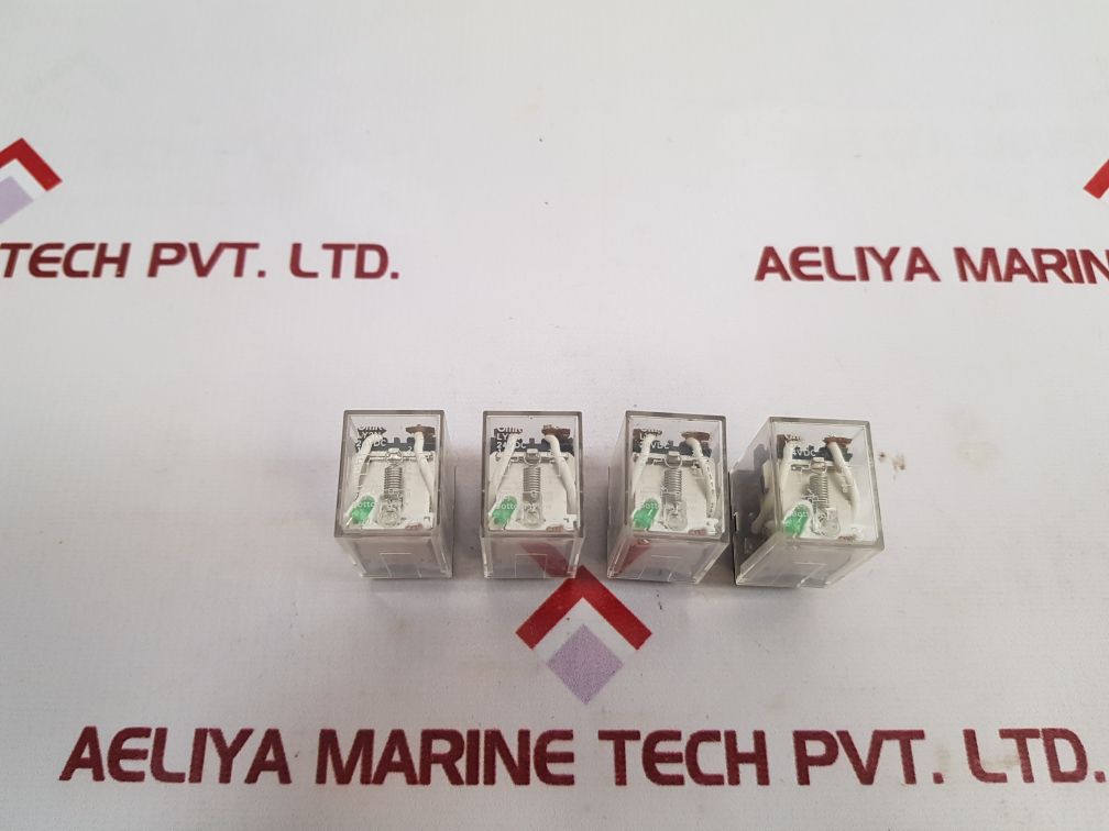 Set Of 4X Omron Ly2N Relay
