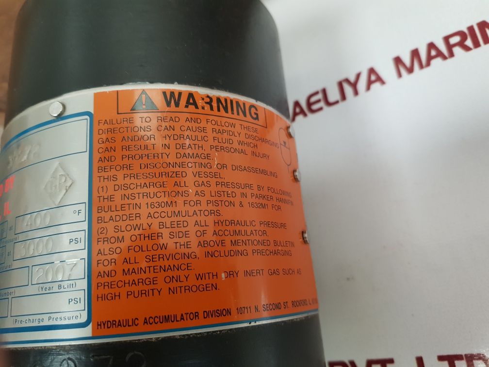 Parker A4L0116D345K Hydraulic Accumulator