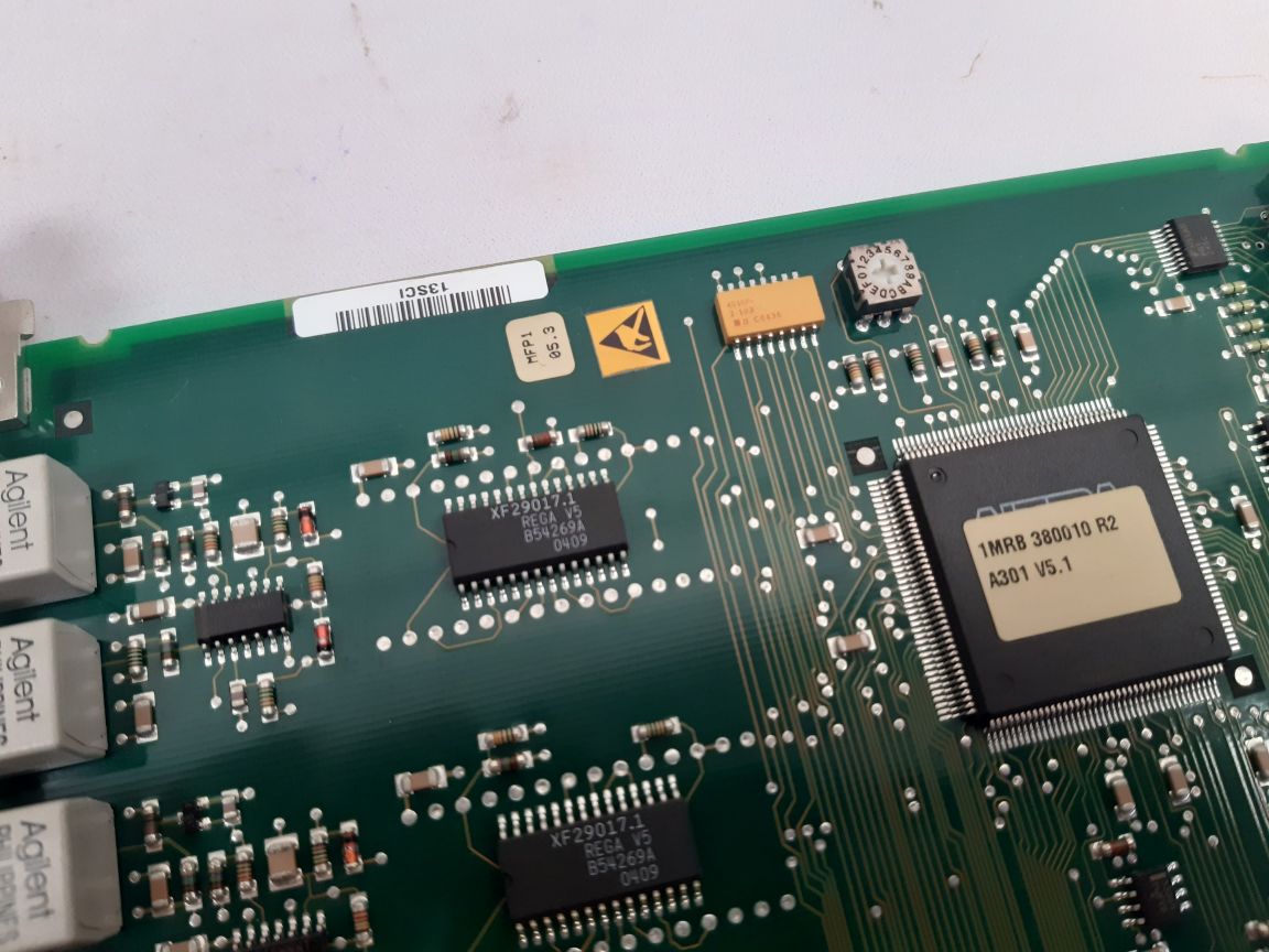 Abb 500scm01 coupler module 1mrb150004r0001