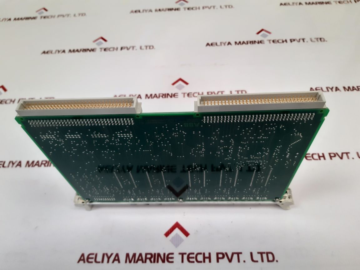 Abb 500scm01 coupler module 1mrb150004r0001