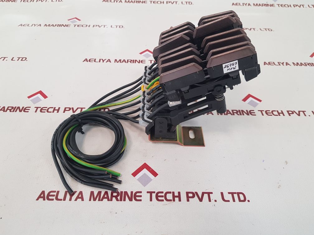 Precision automation & robotics kds-2/40-8-14 hs compact double collector