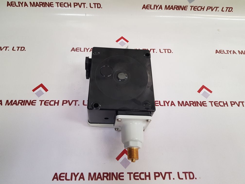 Danfoss 017A1692-01 Pressure Switch Rt200