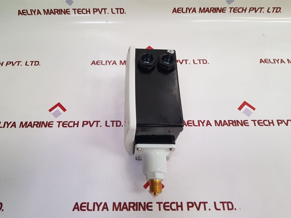 Danfoss 017A1692-01 Pressure Switch Rt200