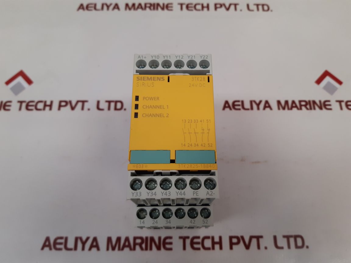 Siemens 3Tk2825-1Bb40 Safety Relay 24V Dc