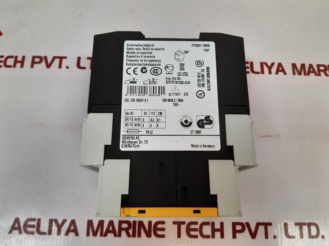 Siemens 3Tk2825-1Bb40 Safety Relay 24V Dc