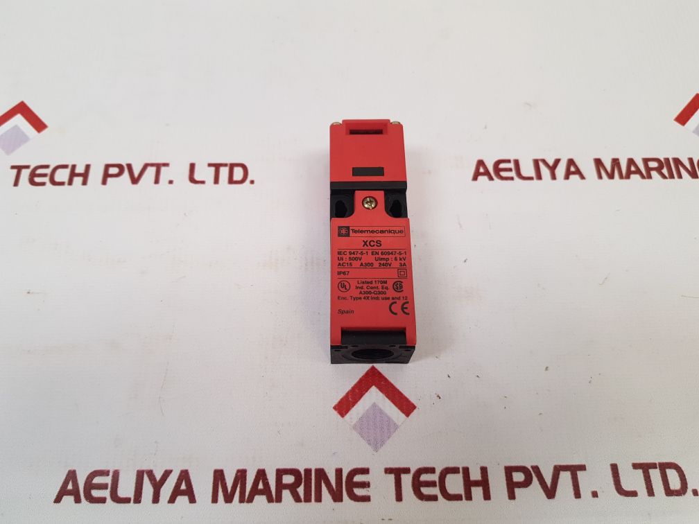 Telemecanique Xcs Pa592 Safety Interlock Switch New