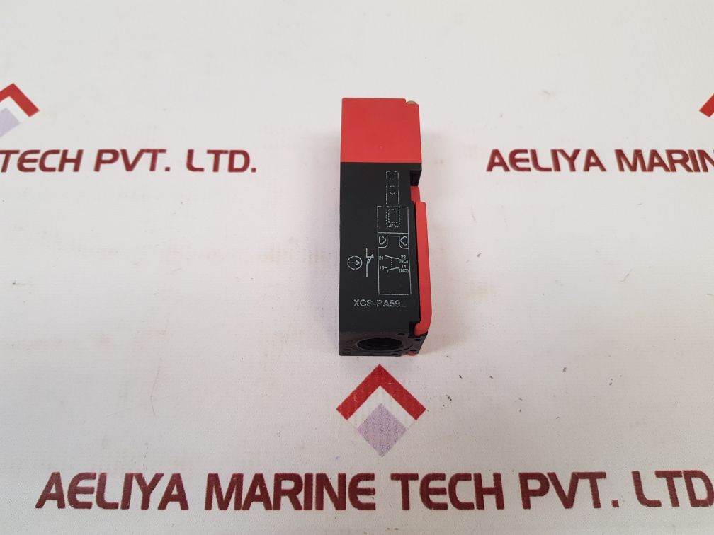 Telemecanique Xcs Pa592 Safety Interlock Switch New