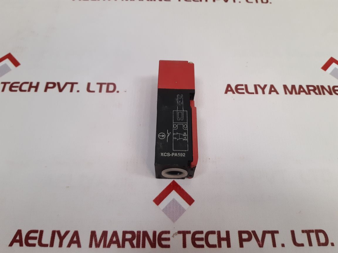 Telemecanique Xcs-pa592 Safety Interlock Switch