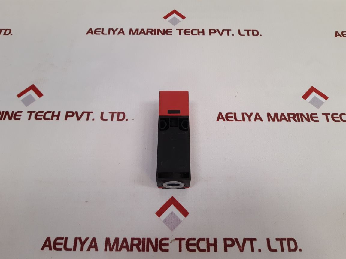 Telemecanique Xcs-pa592 Safety Interlock Switch