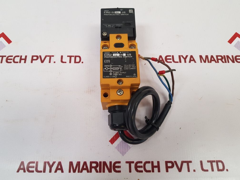 Omron E3N2-d2 E4-us Photoelectric Switch