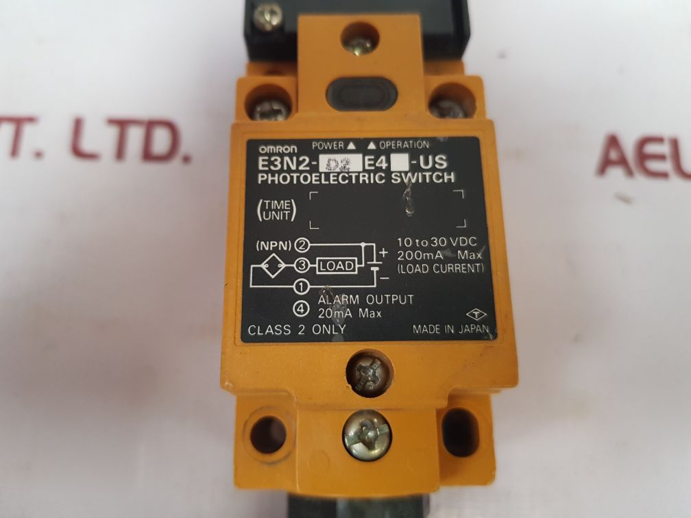 Omron E3N2-d2 E4-us Photoelectric Switch