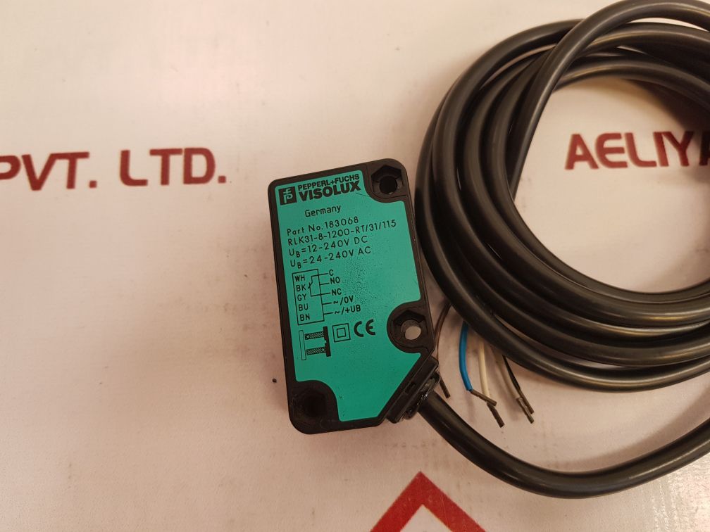 Pepperl+Fuchs Rlk31-8-1200-rt/31/115 Photoelectric Sensor
