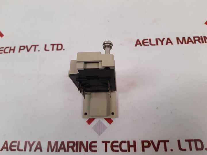Omron D4A-0900N Limit Switch