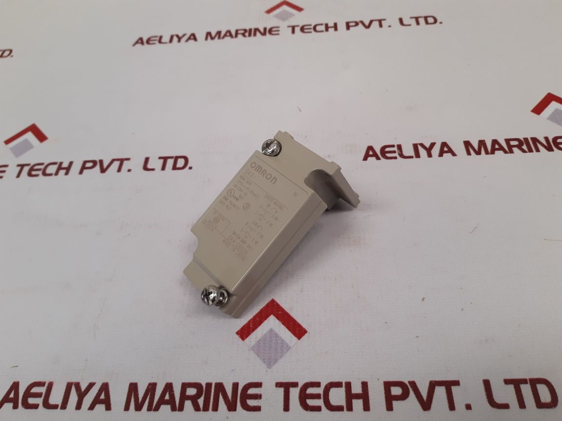 Omron D4A-0900N Limit Switch