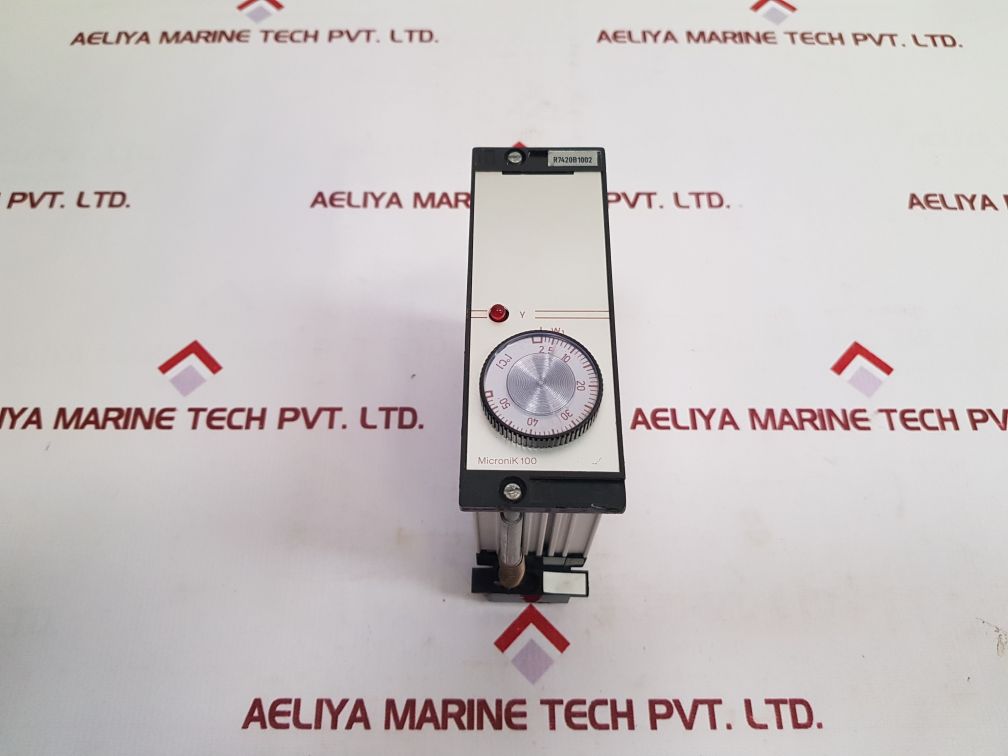 Honeywell R7420B1002 Temperature Regulator
