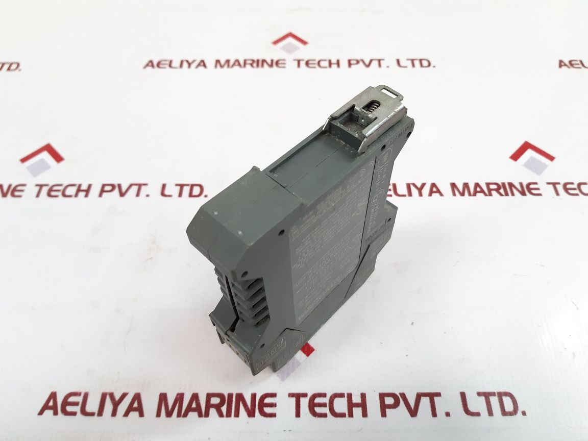 Gm International D1030D 2-channels Switch/Proximity Detector Repeater